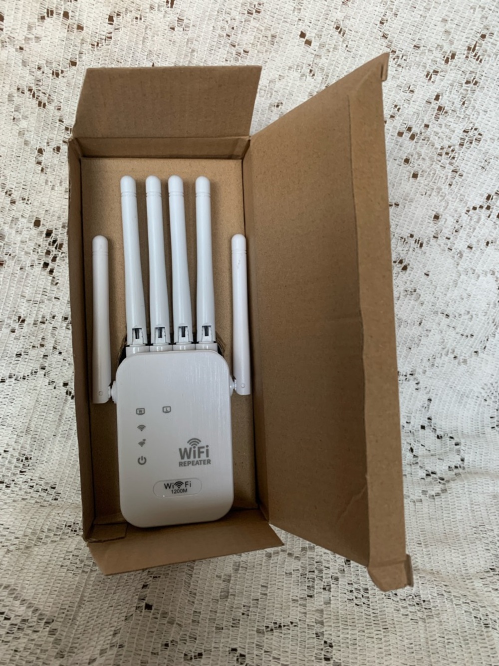 WiFi Repeater Extender - White - Multi-Antenna